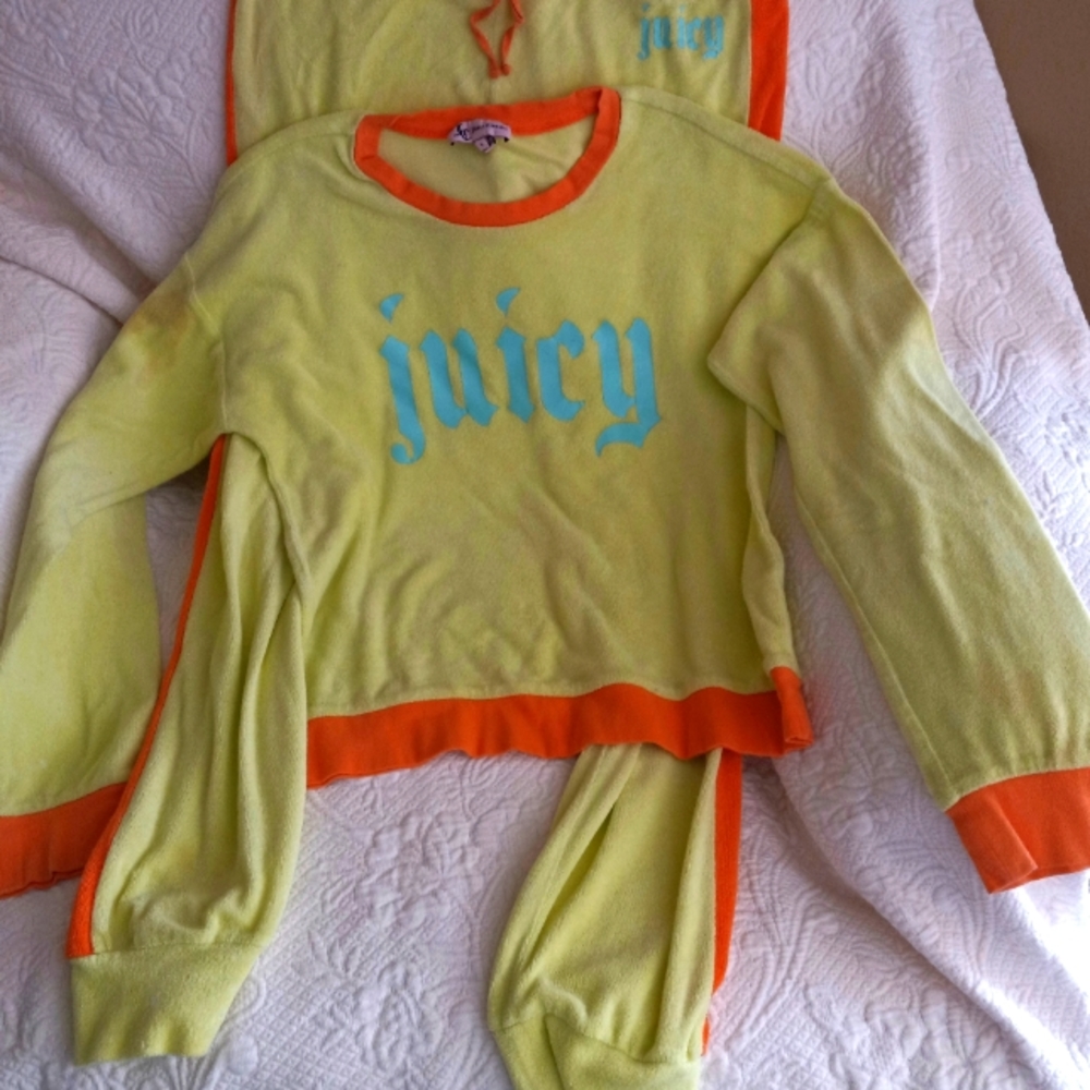 JUICY COUTURE 2 piece lounge wear, EUC!